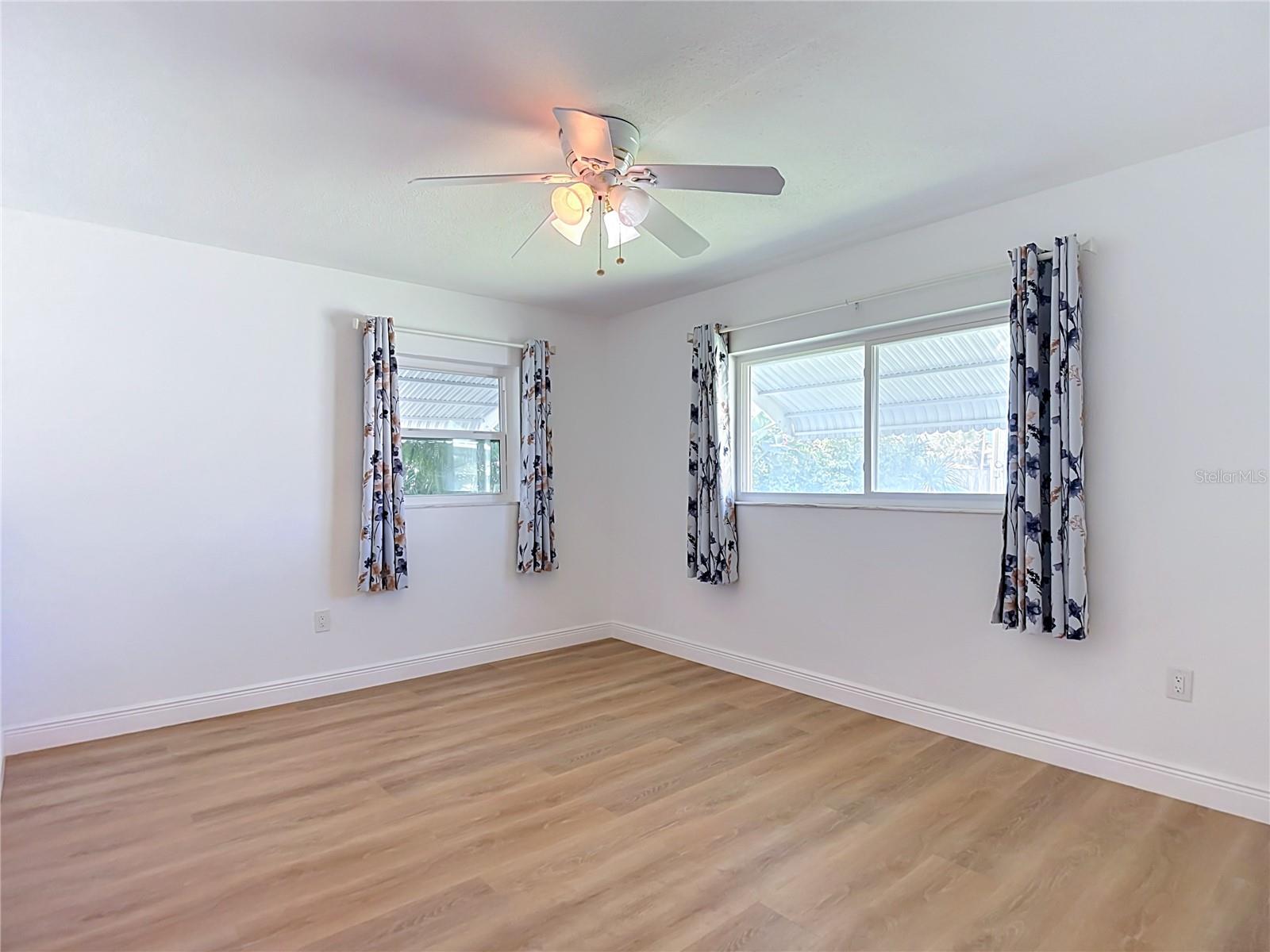 13538 LESLIE DR — photo 41