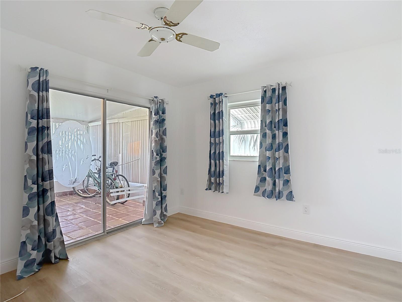 13538 LESLIE DR — photo 33