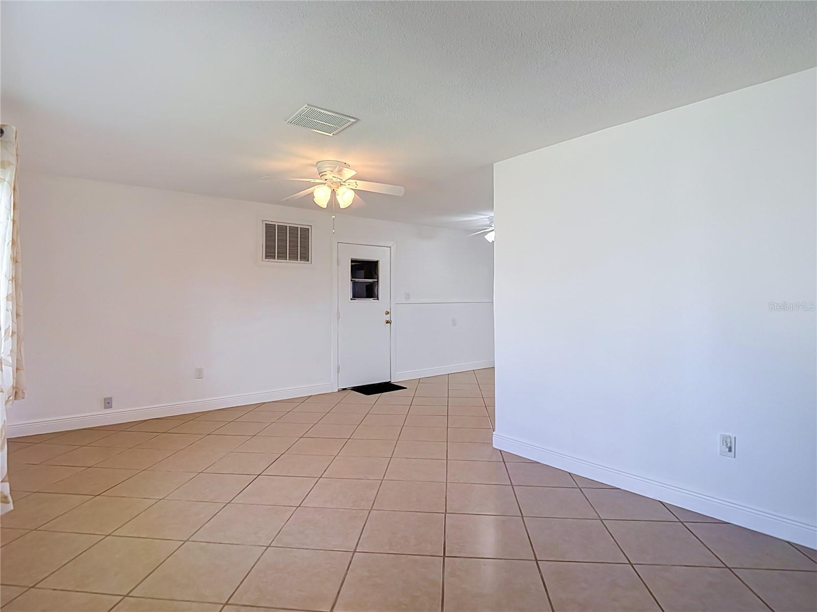 13538 LESLIE DR — photo 11