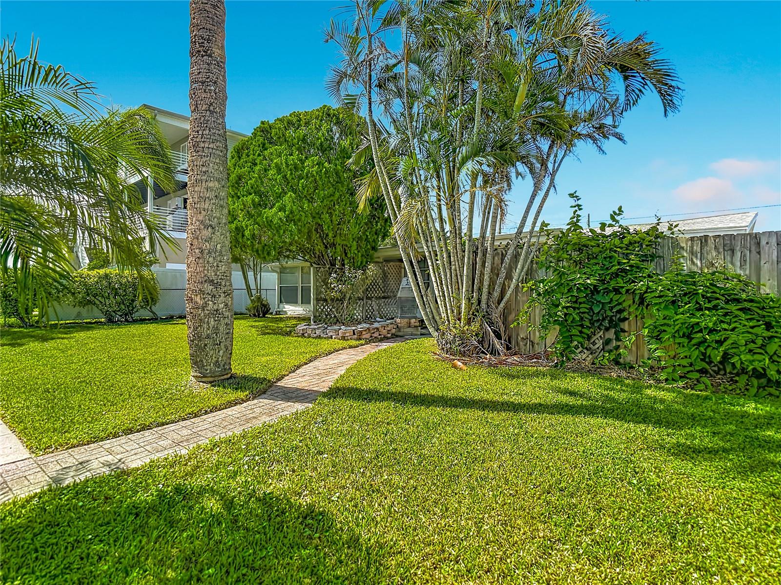 13538 LESLIE DR — photo 61