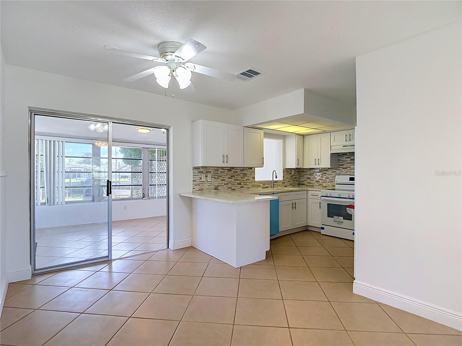 13538 LESLIE DR — photo 21