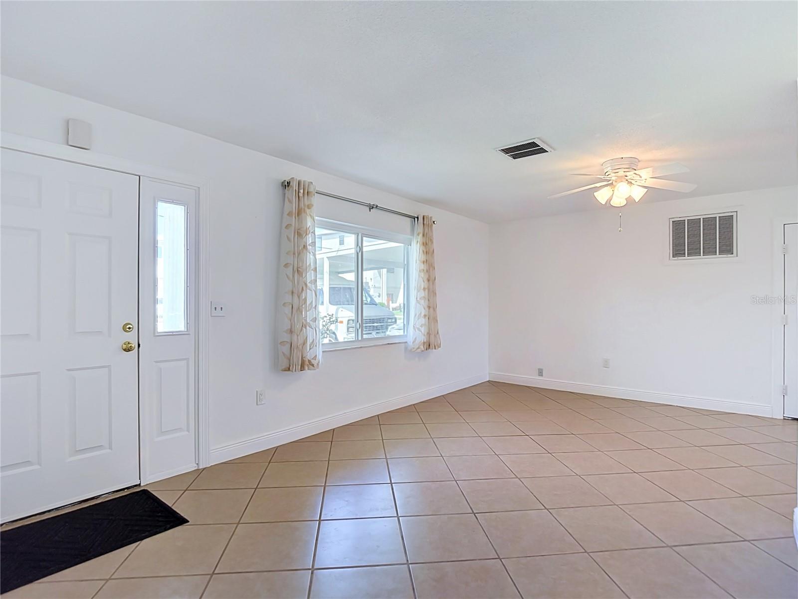 13538 LESLIE DR — photo 13