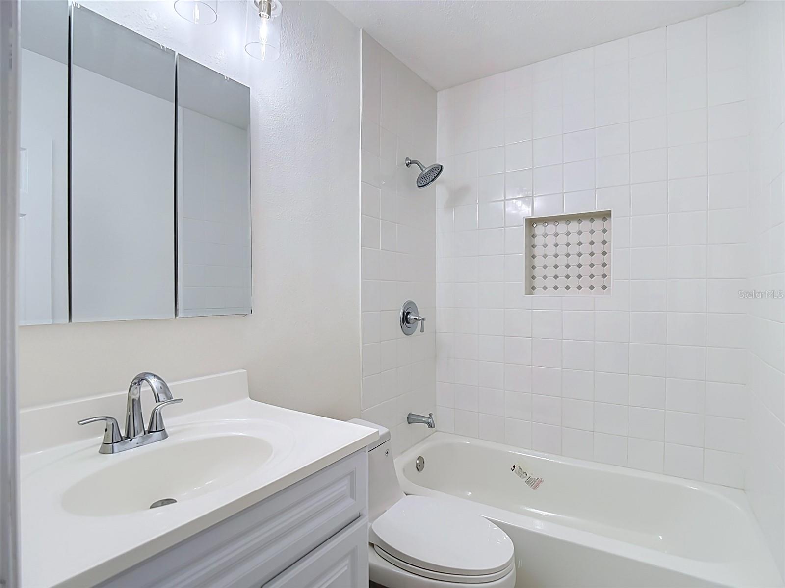 13538 LESLIE DR — photo 38