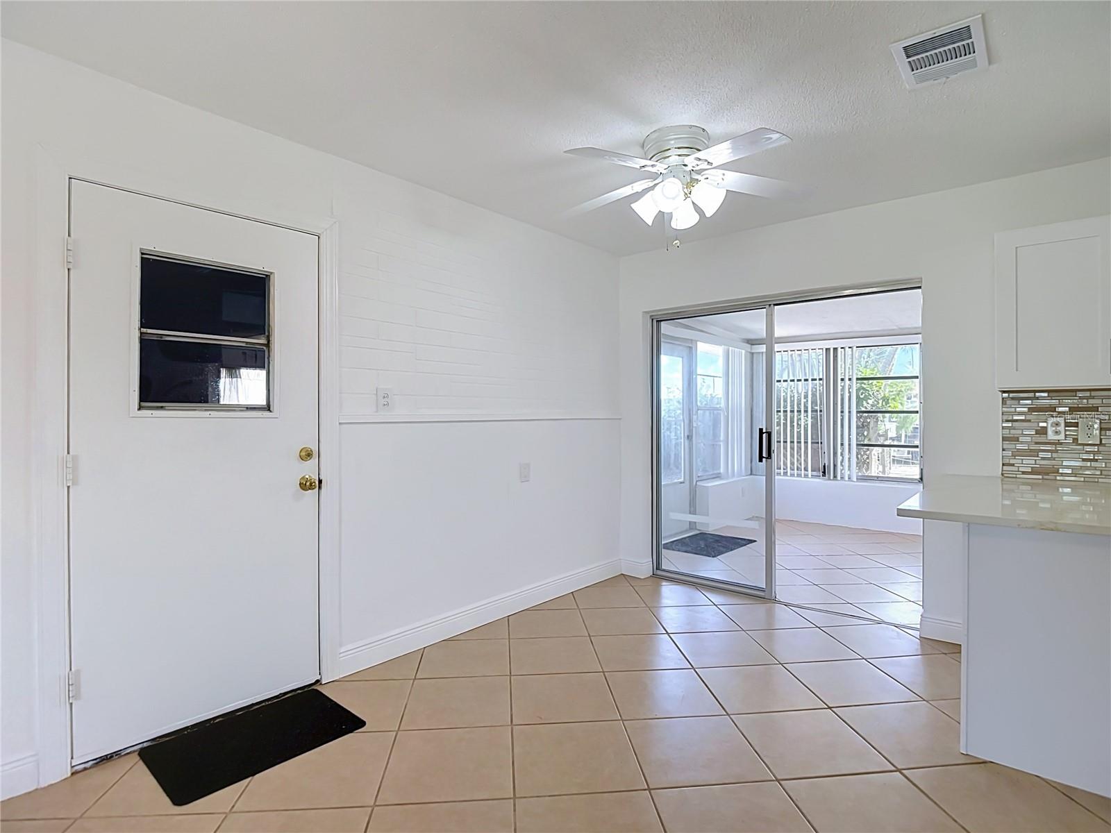 13538 LESLIE DR — photo 22