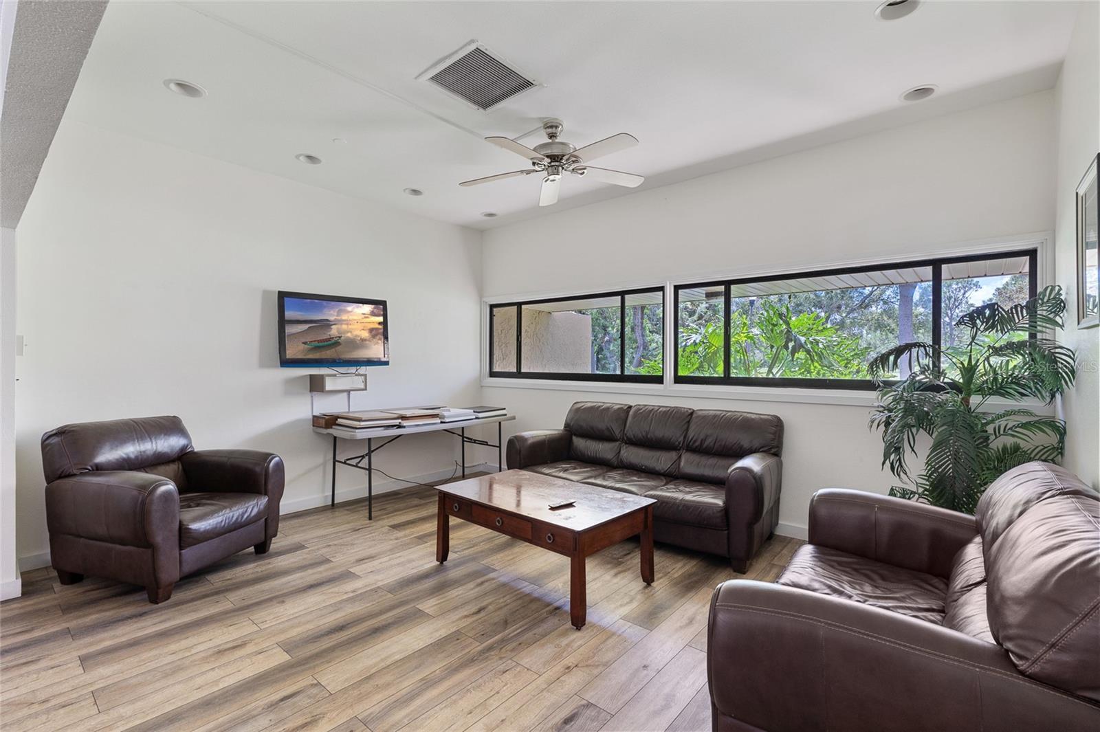 2617 COVE CAY DR #604 — photo 38