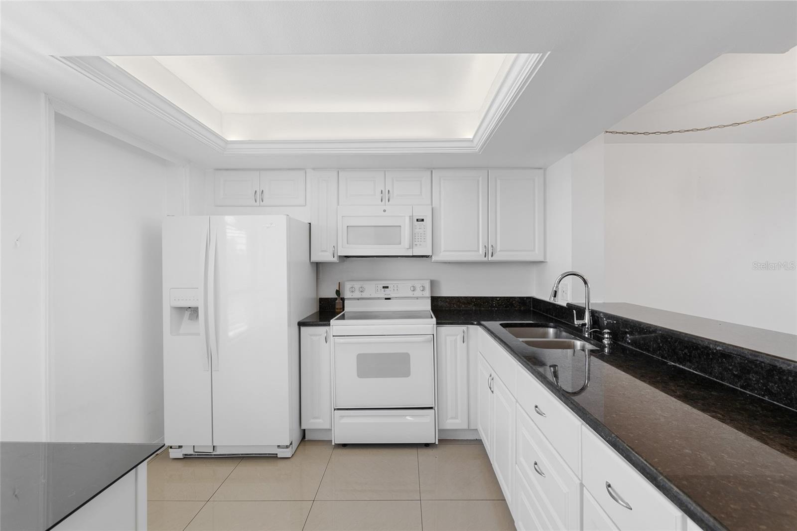2617 COVE CAY DR #604 — photo 5