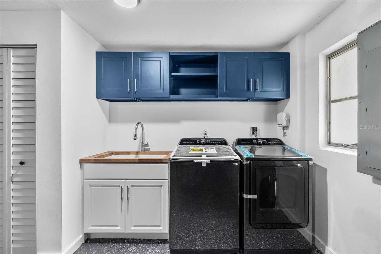 2306 S SAN JOSE CIR — photo 17