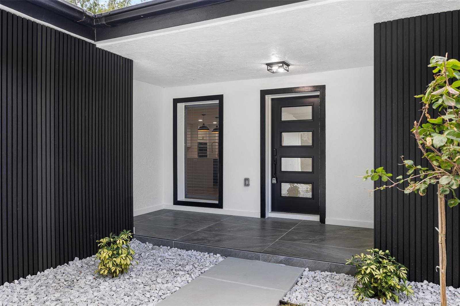 2306 S SAN JOSE CIR — photo 4