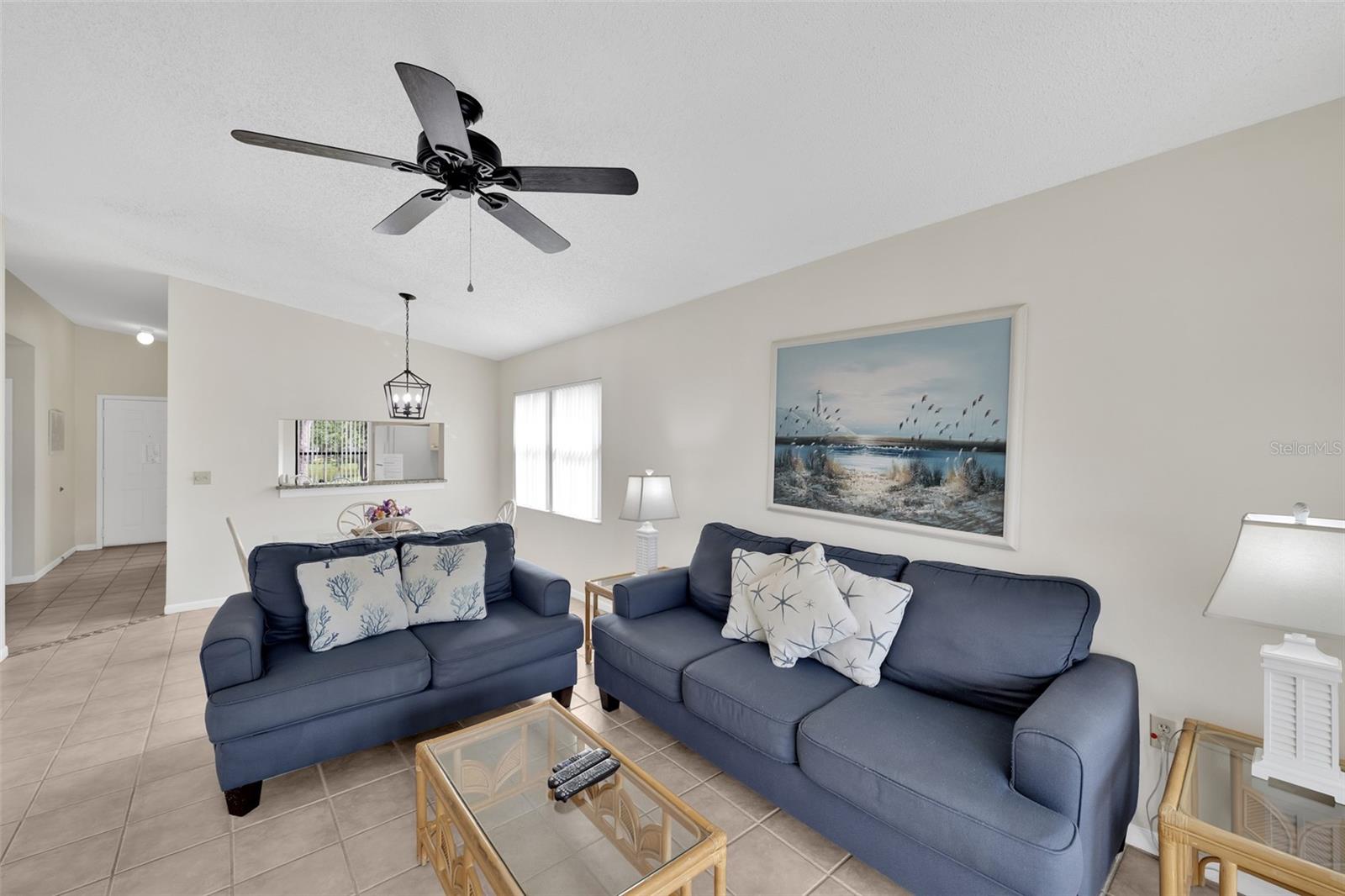 4401 46 AVE W AVE W #201 — photo 23