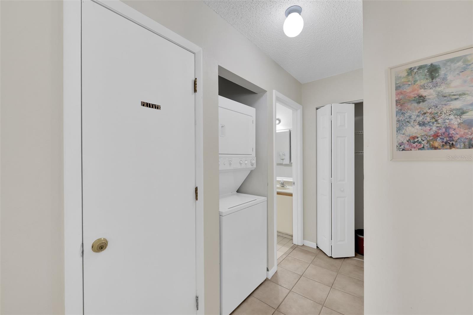 4401 46 AVE W AVE W #201 — photo 34