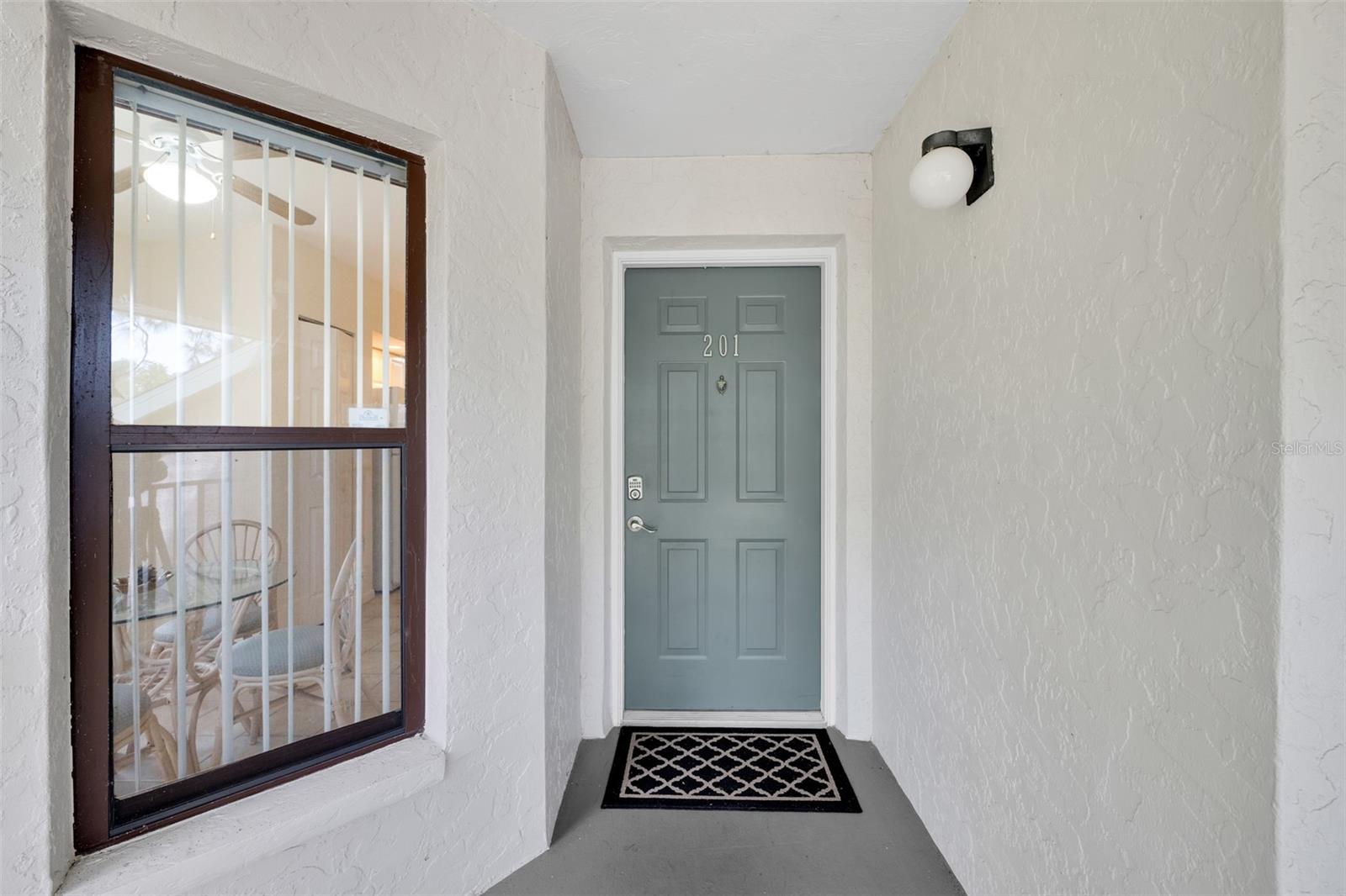4401 46 AVE W AVE W #201 — photo 3
