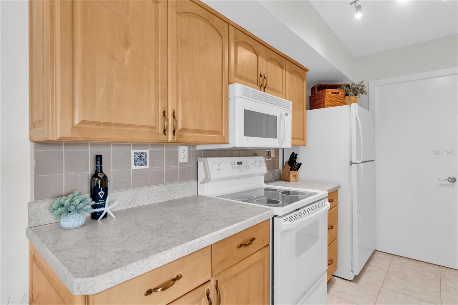 10355 PARADISE BLVD #208 — photo 22