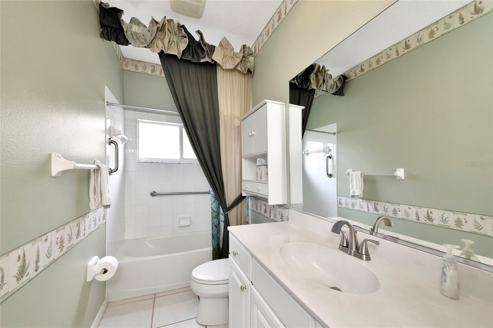 6256 DONNINGTON CT — photo 17