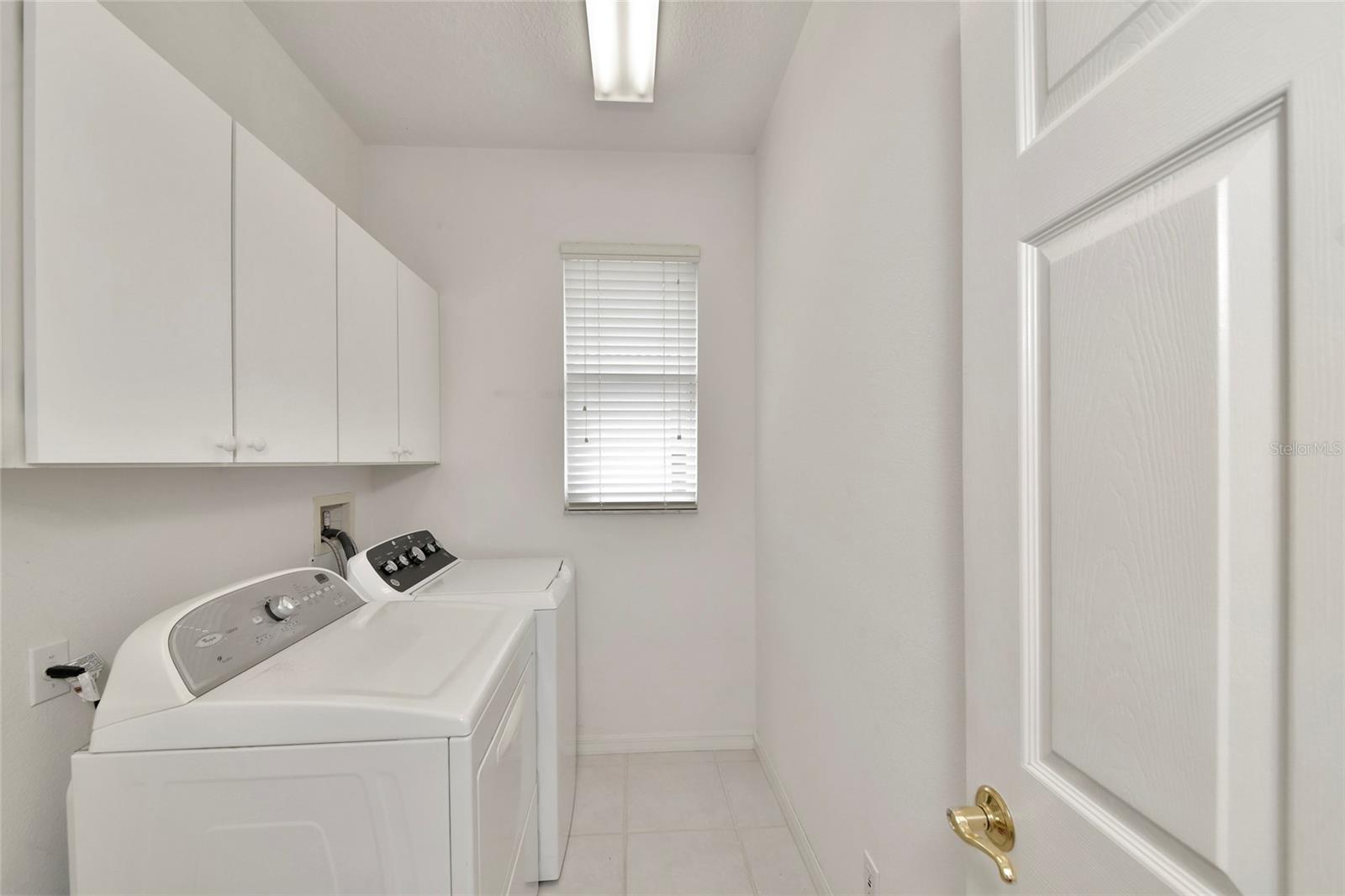 6256 DONNINGTON CT — photo 19