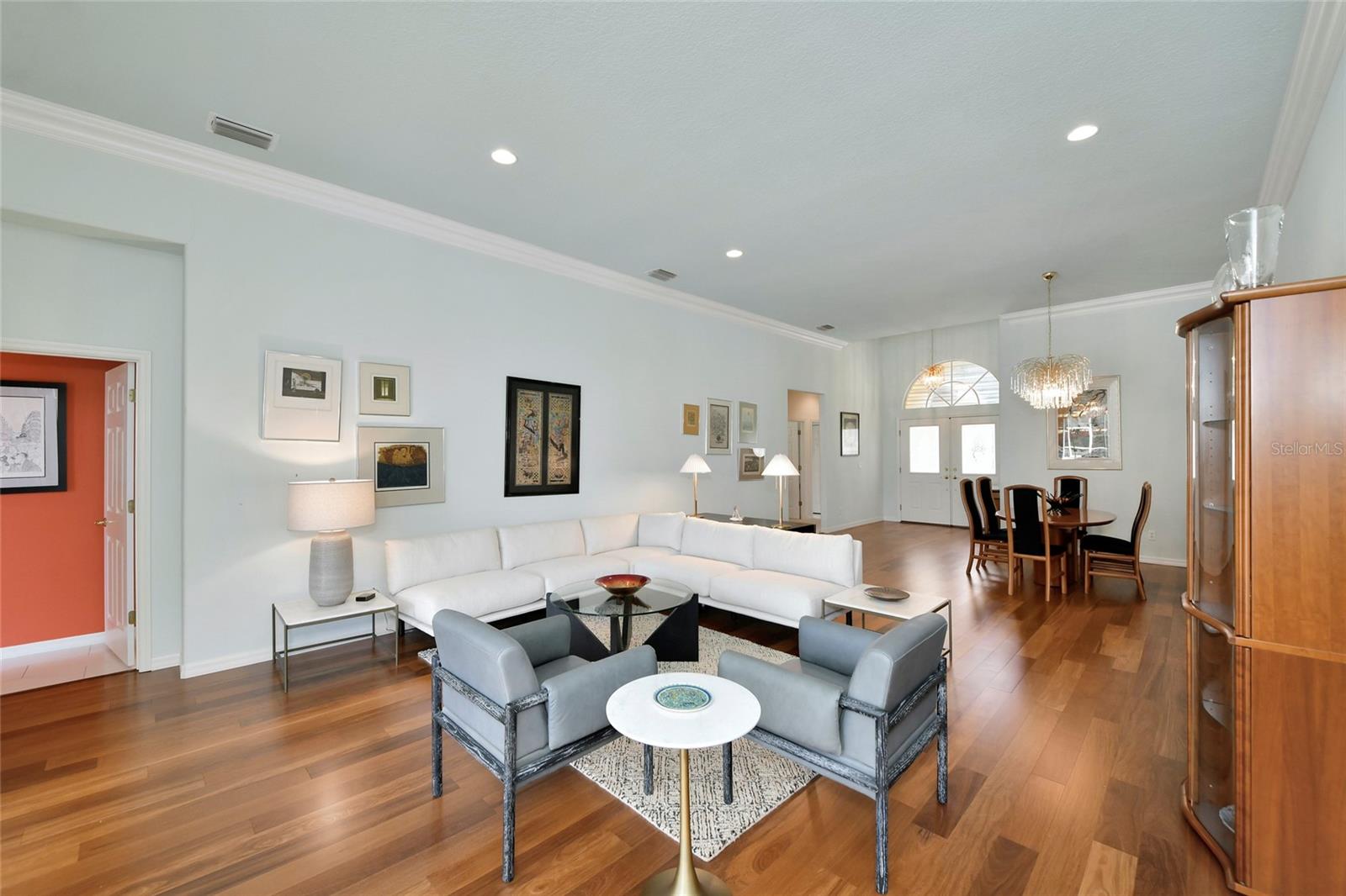 6256 DONNINGTON CT — photo 4