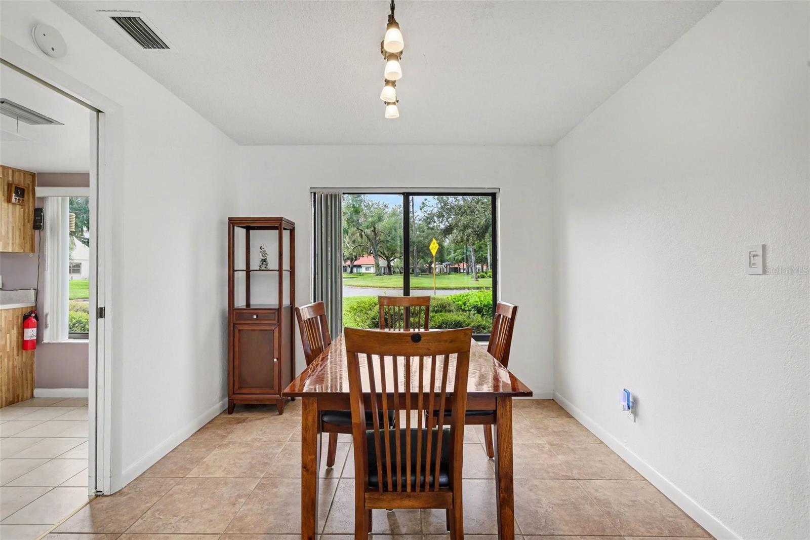 103 VALENCIA CT N — photo 5