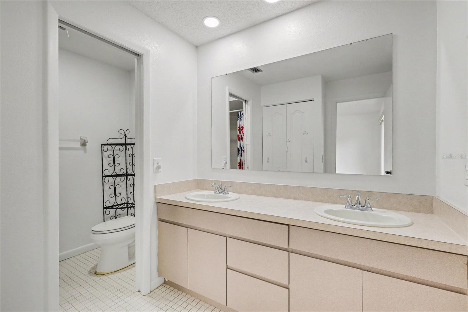 103 VALENCIA CT N — photo 20