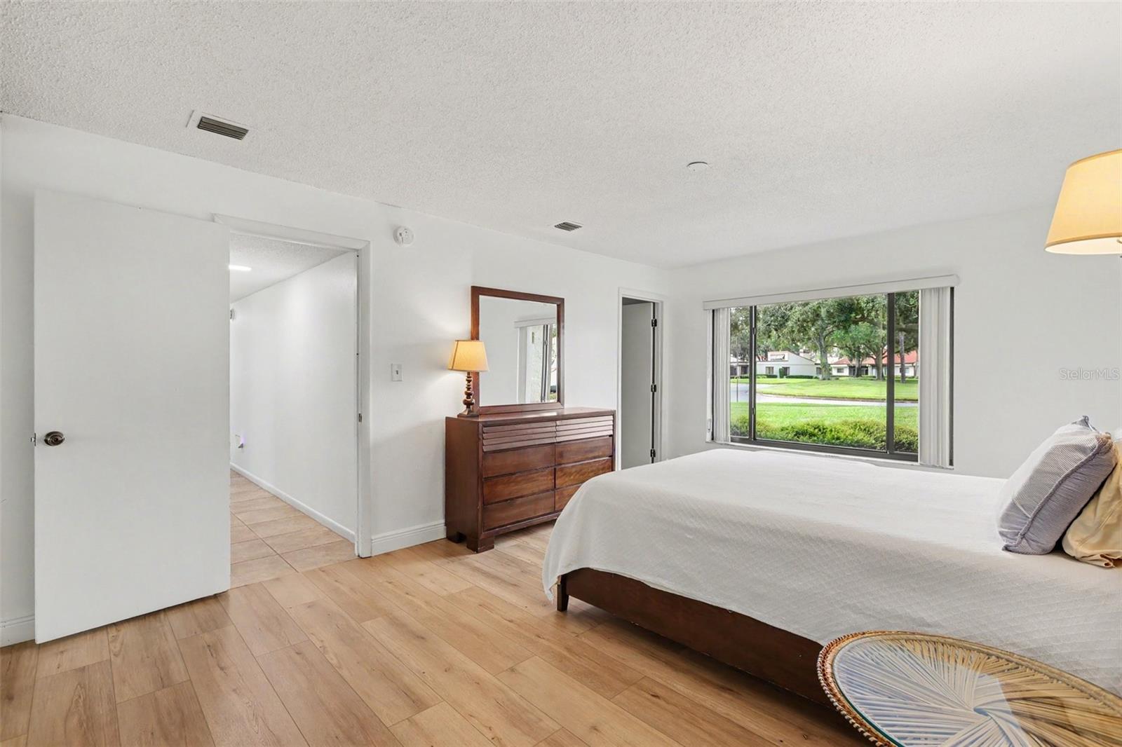 103 VALENCIA CT N — photo 19