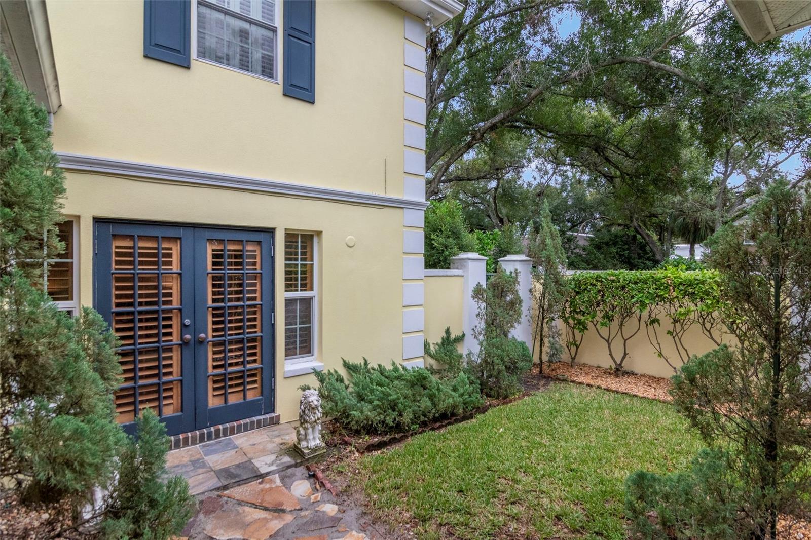 1231 S ROXMERE RD — photo 41