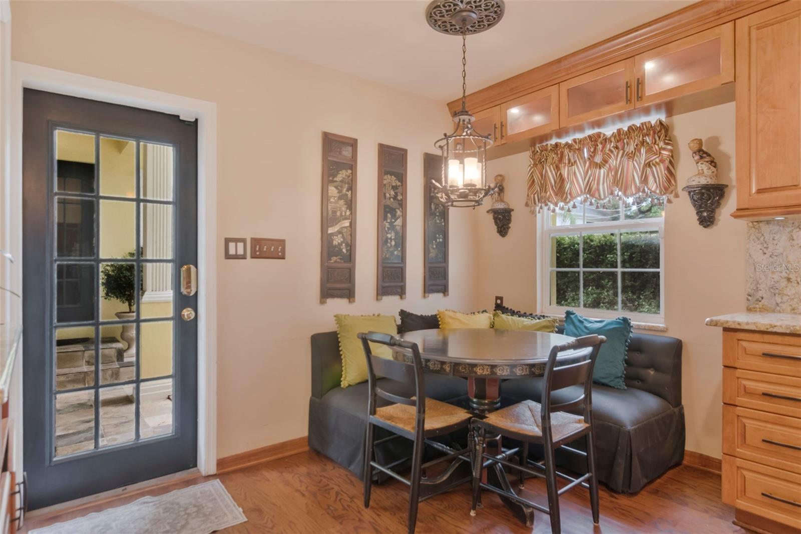 1231 S ROXMERE RD — photo 16