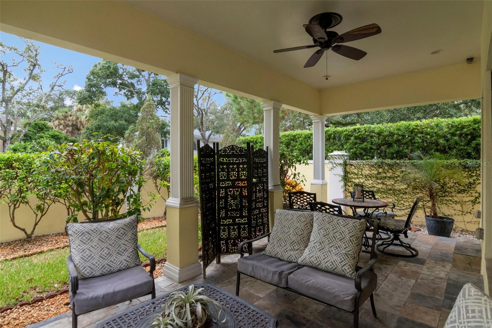 1231 S ROXMERE RD — photo 40