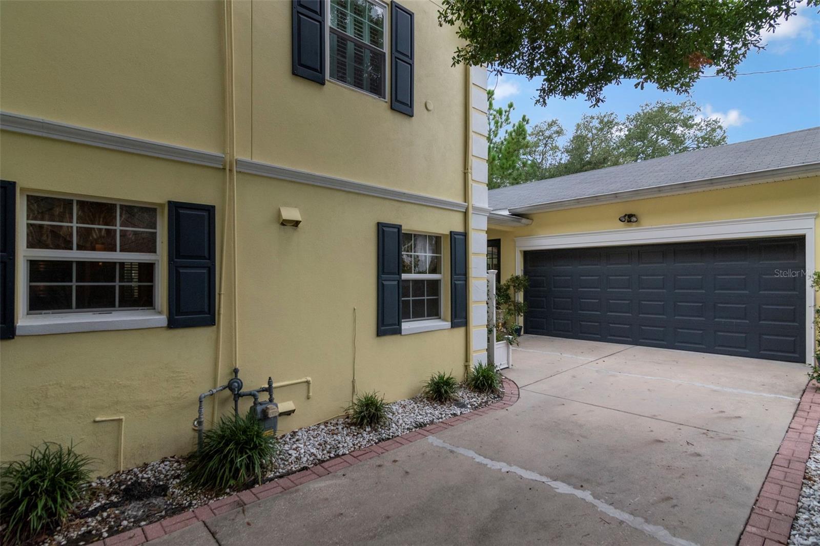 1231 S ROXMERE RD — photo 50