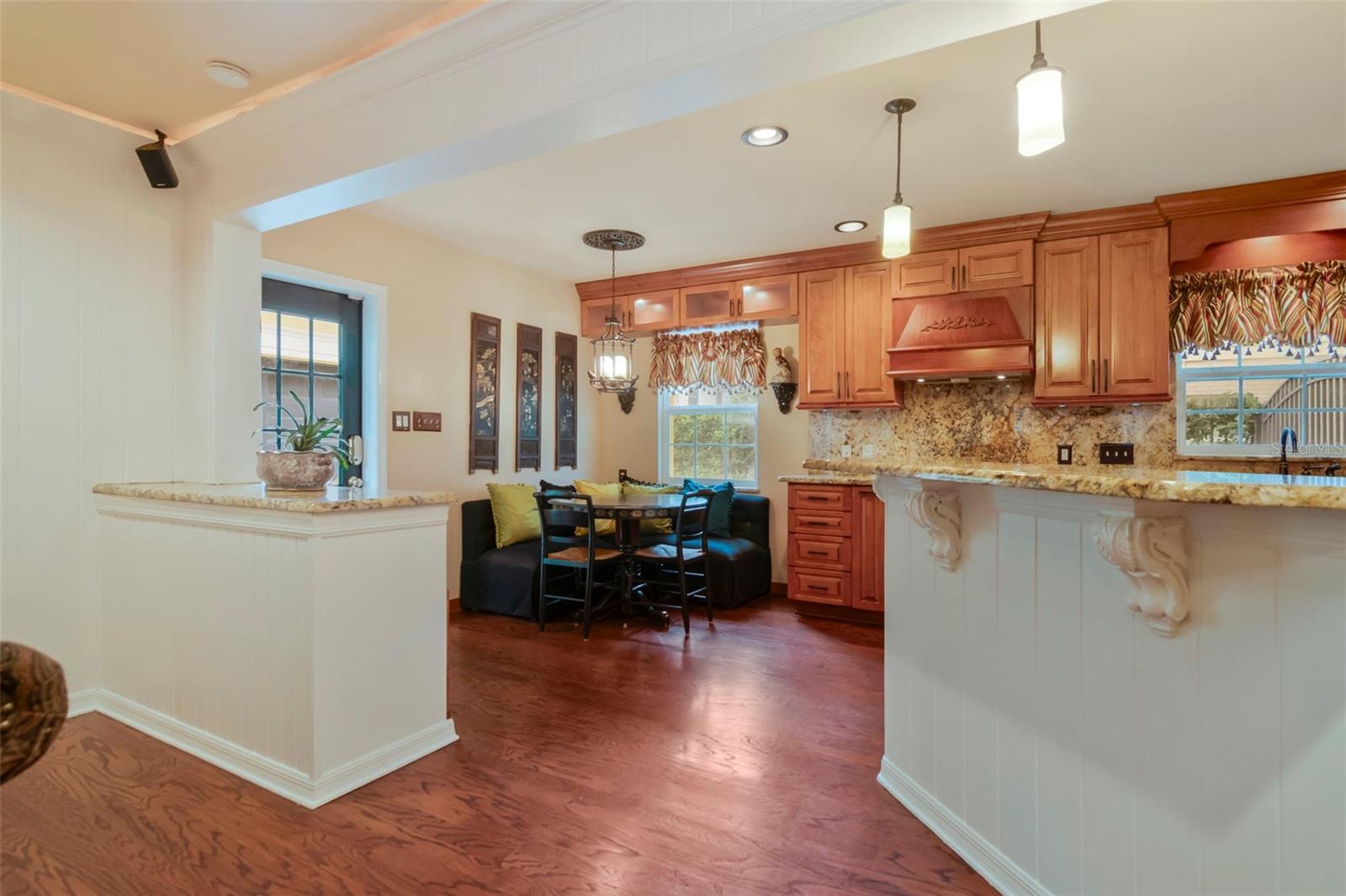 1231 S ROXMERE RD — photo 14