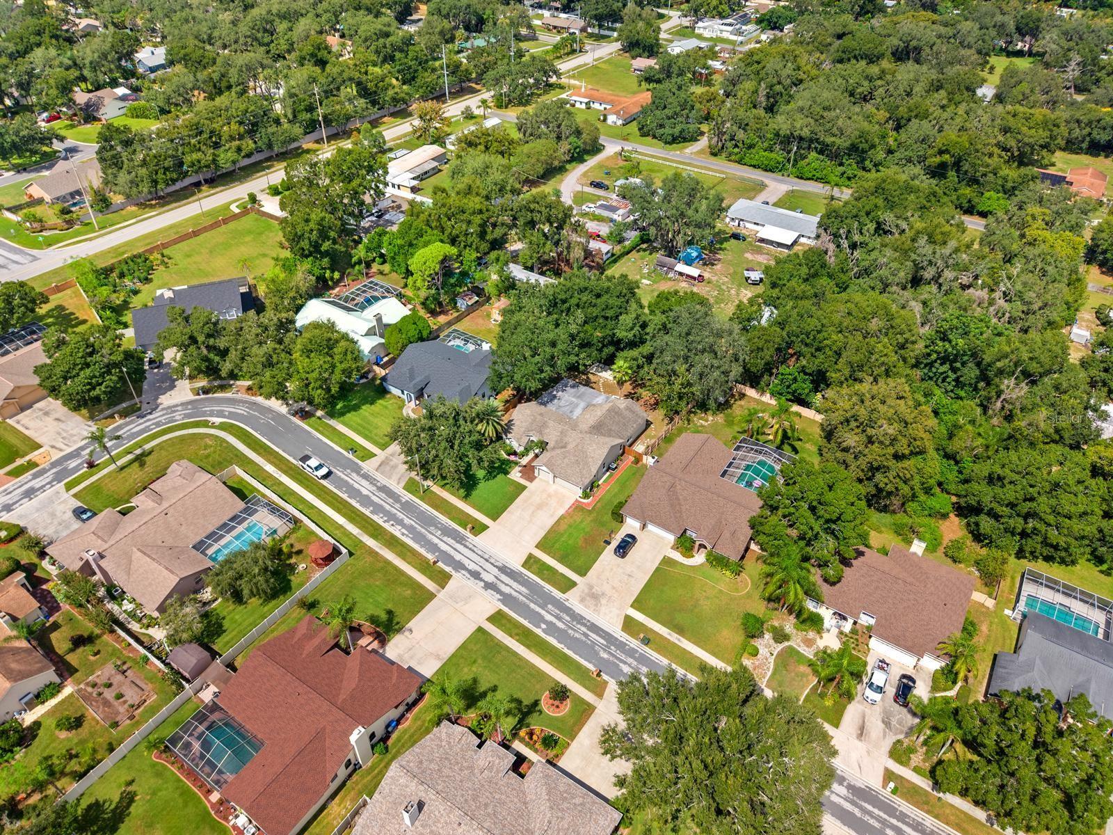 3912 APPLETREE DR — photo 46