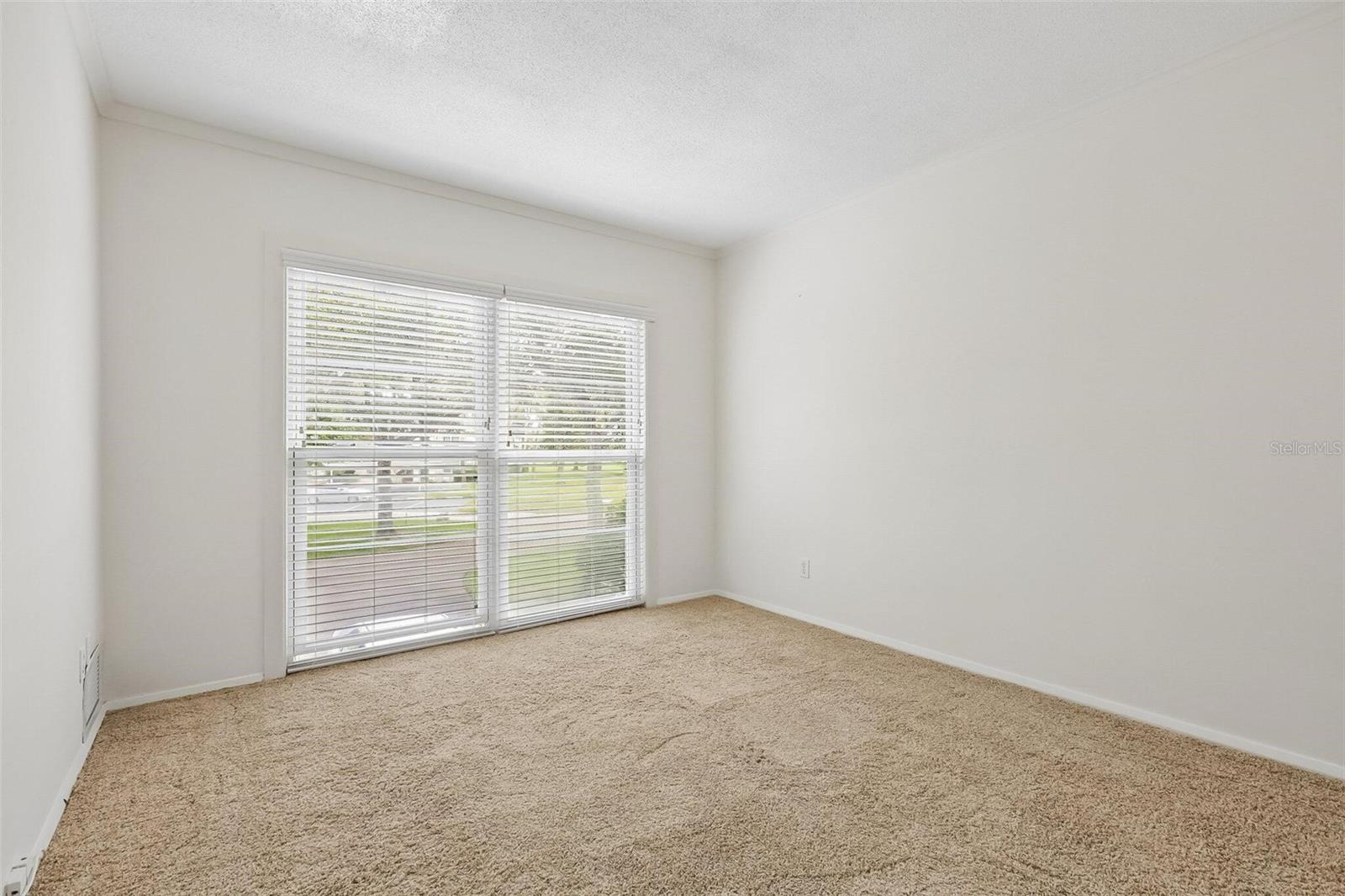 3 COUNTRY CLUB DR #3 — photo 30