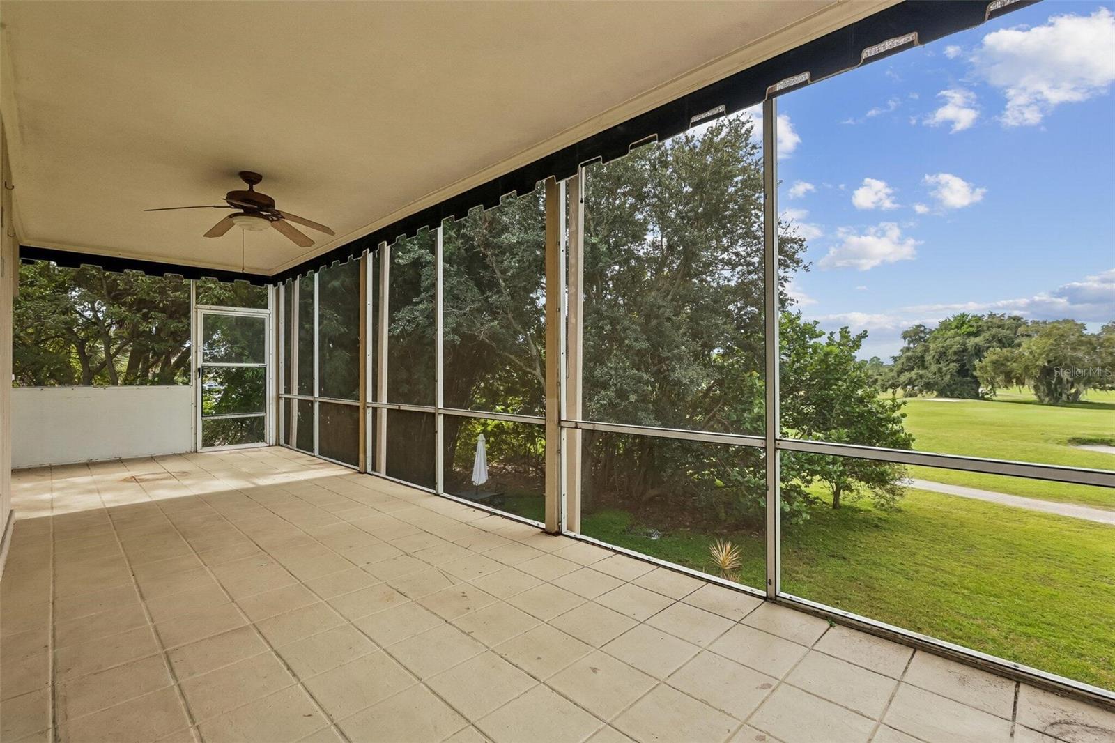 3 COUNTRY CLUB DR #3 — photo 8