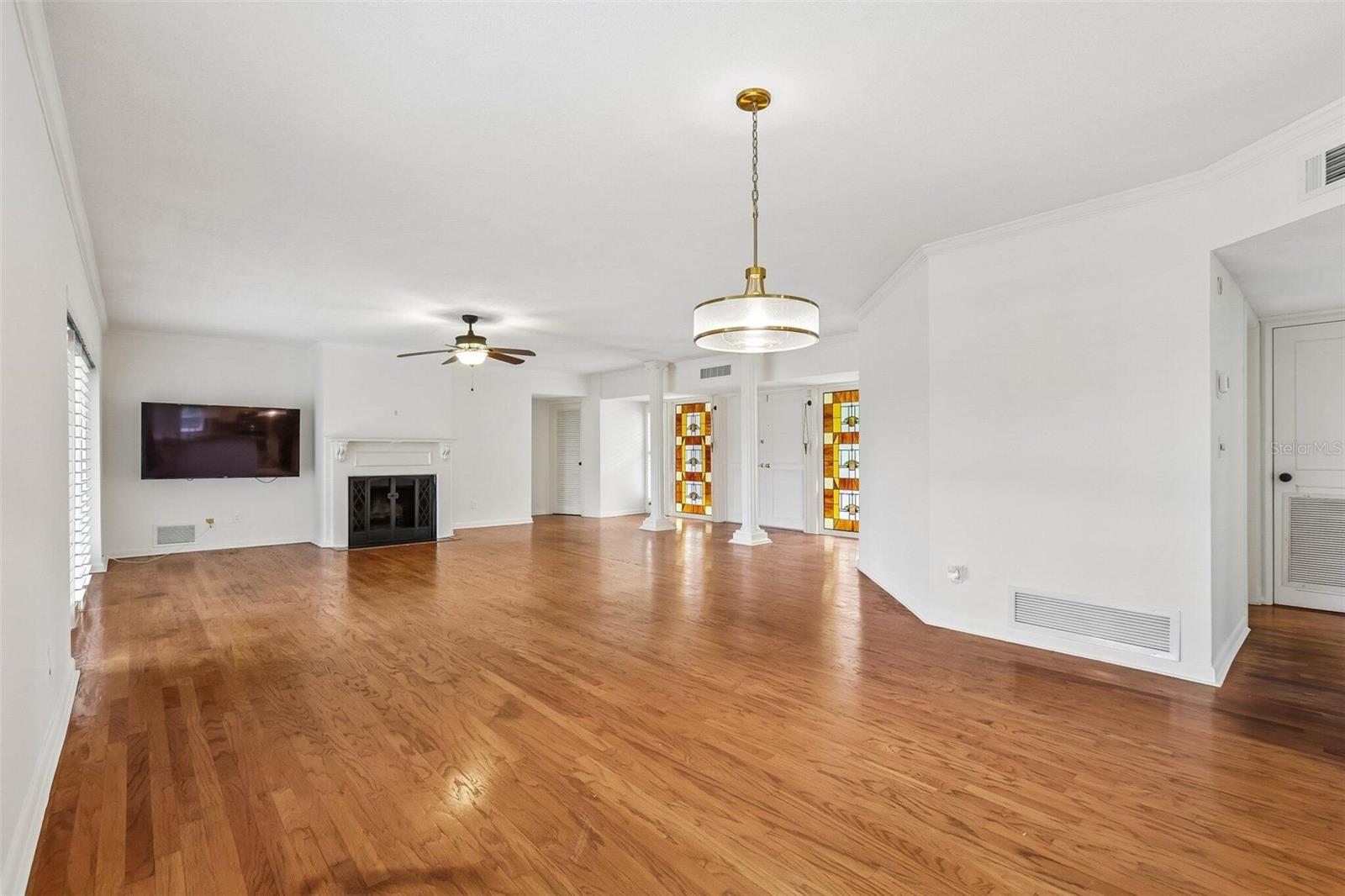 3 COUNTRY CLUB DR #3 — photo 12