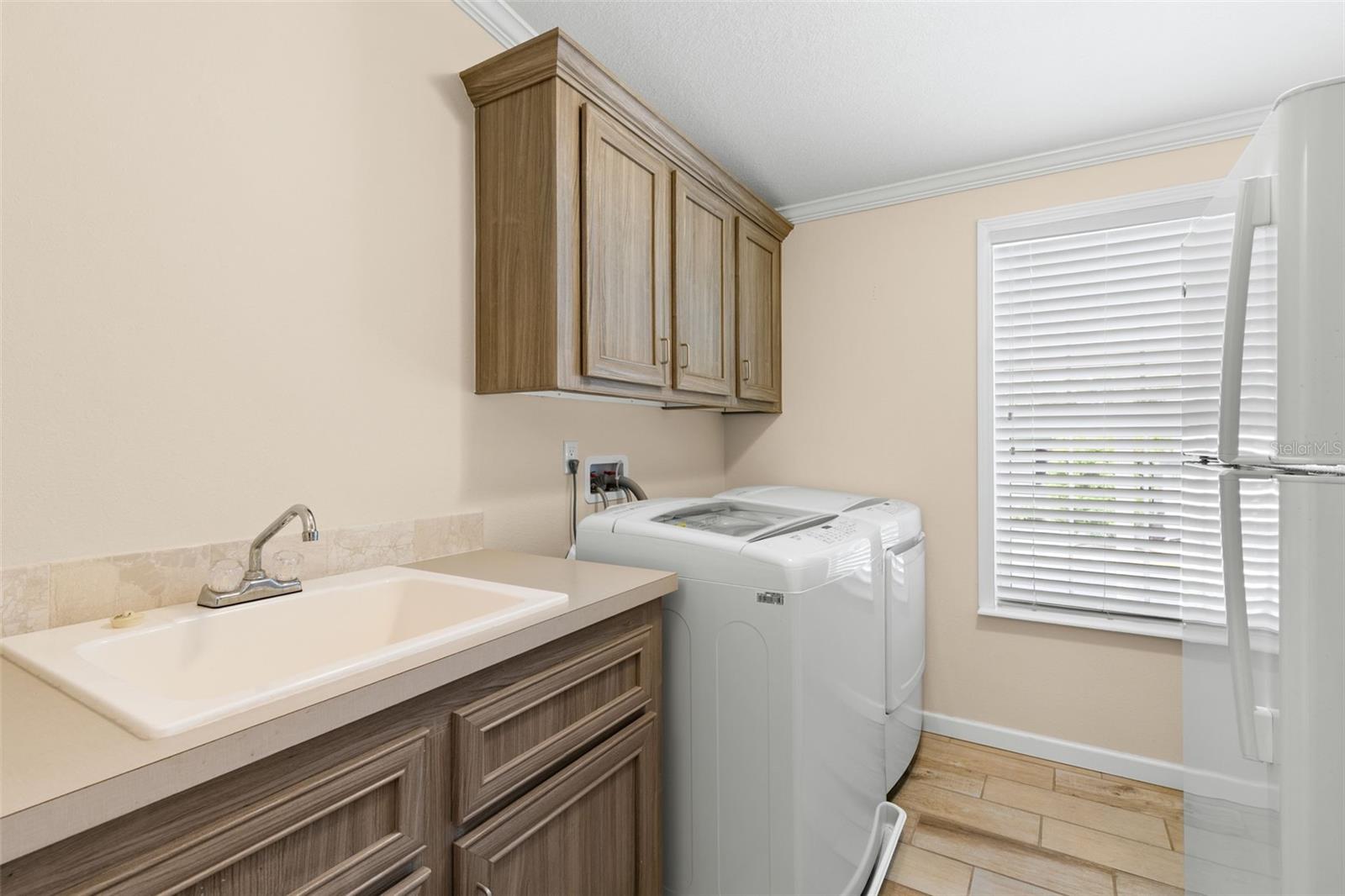 7300 AMERICANA DR NE #143 — photo 32