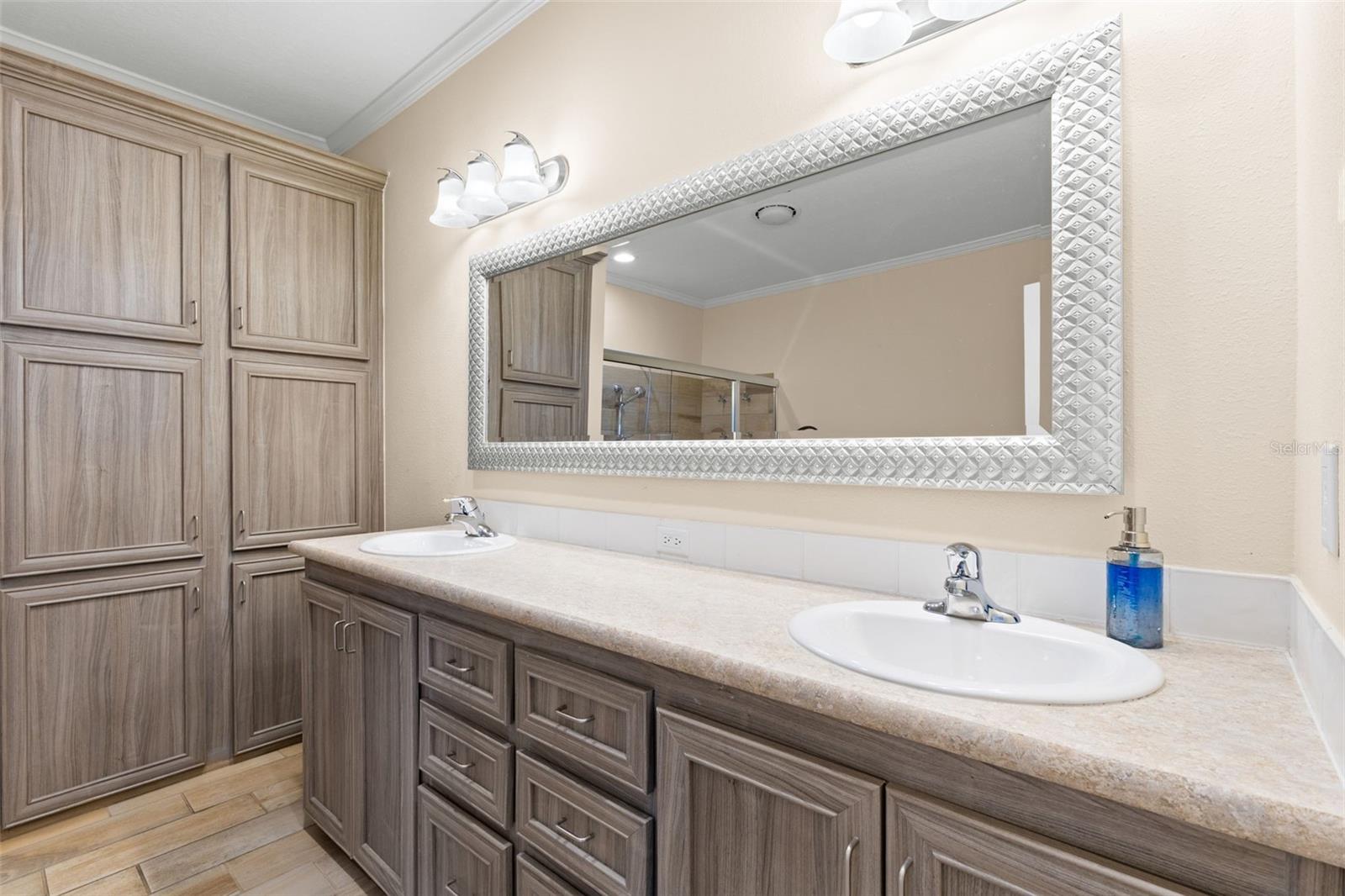 7300 AMERICANA DR NE #143 — photo 27