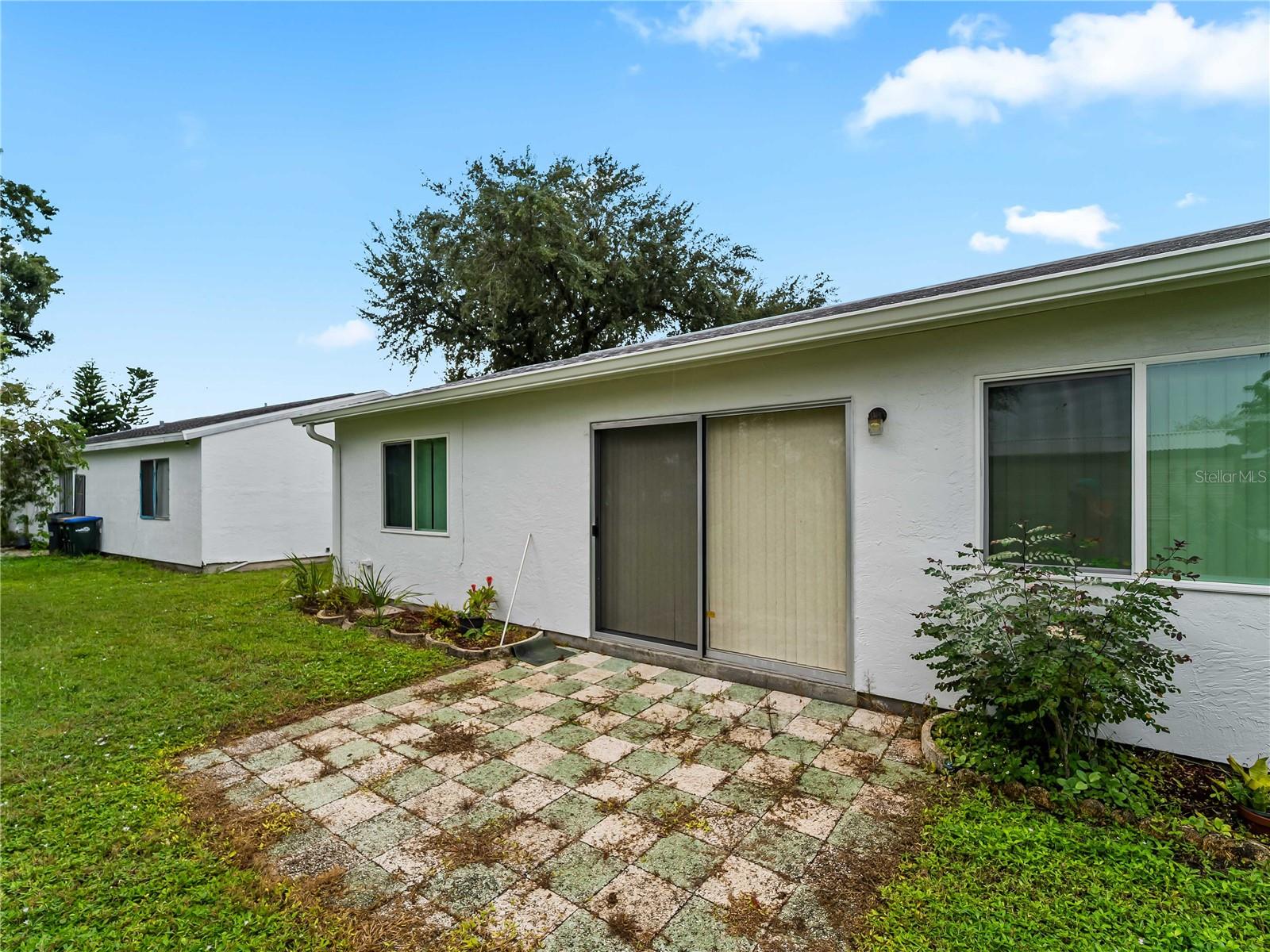8130 PICKWICK RD — photo 36