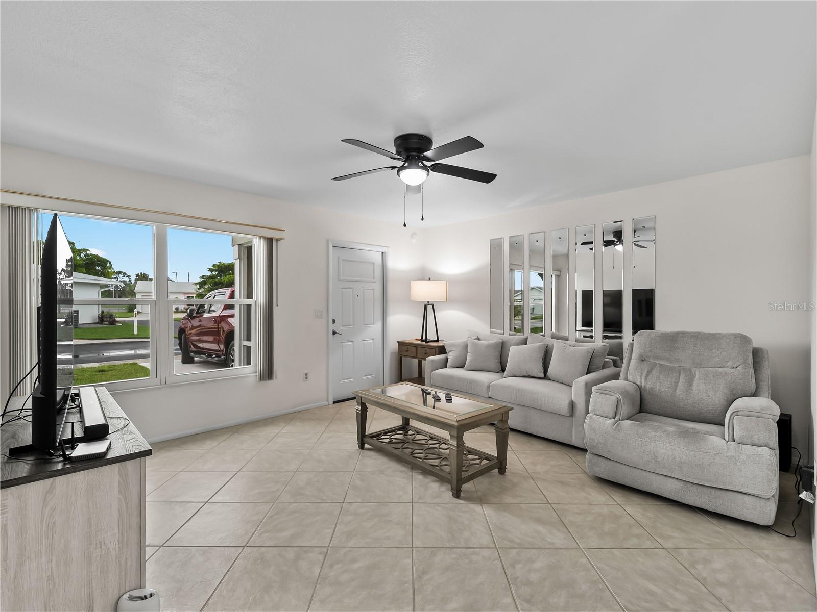8130 PICKWICK RD — photo 4