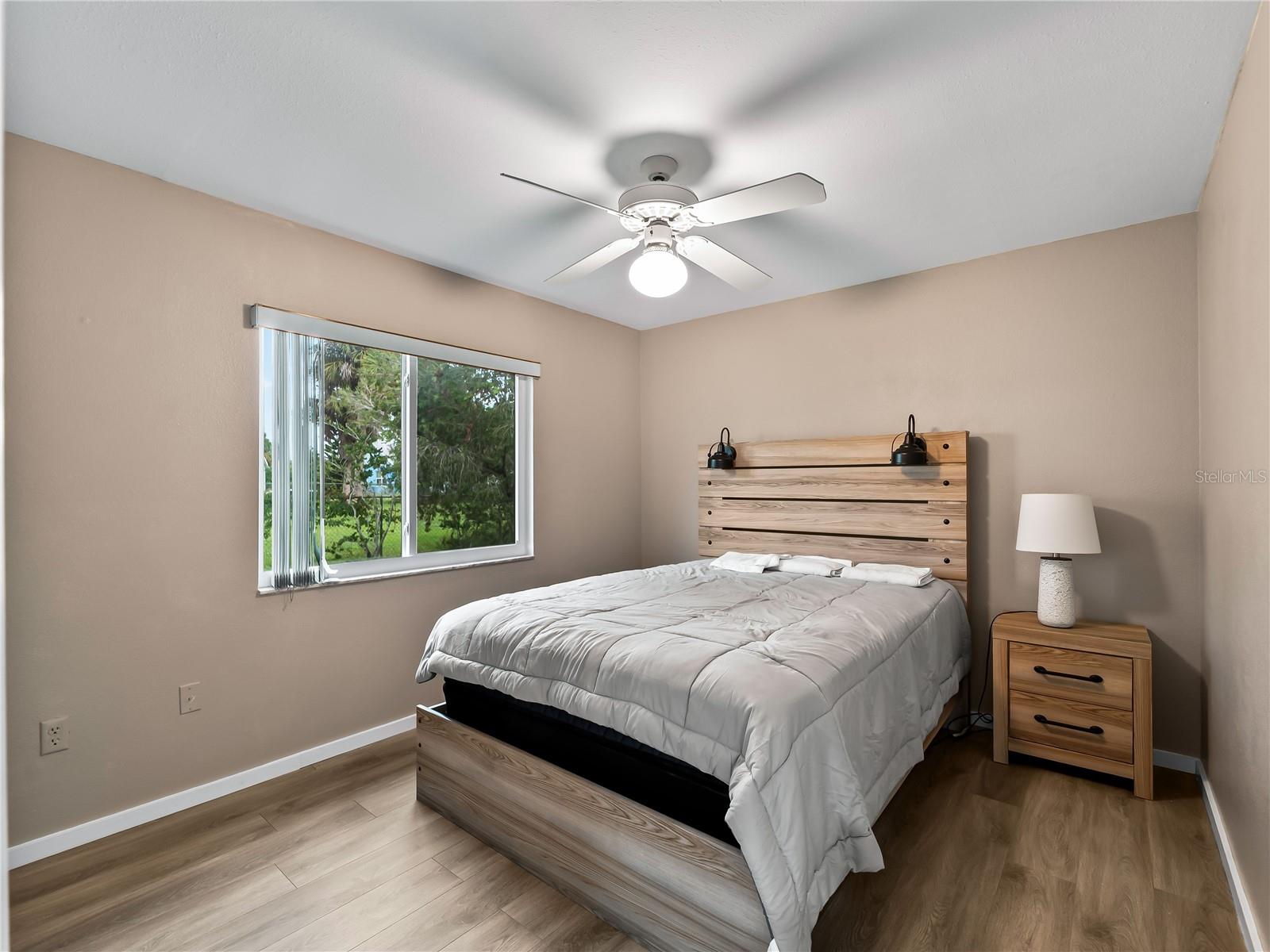 8130 PICKWICK RD — photo 15