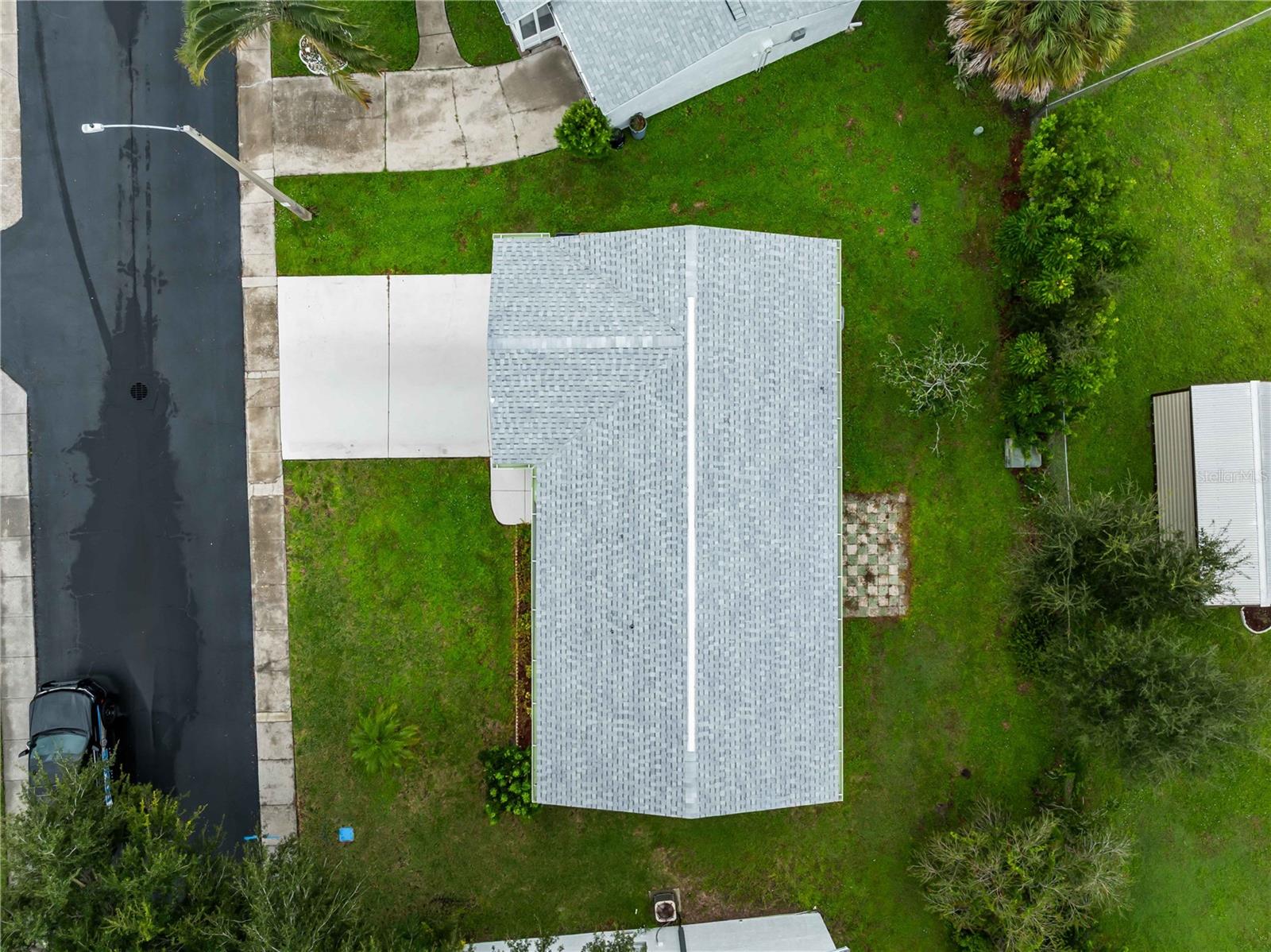 8130 PICKWICK RD — photo 38
