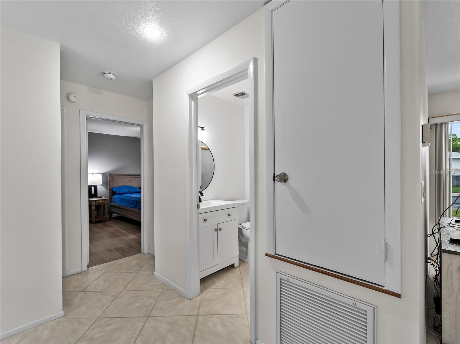 8130 PICKWICK RD — photo 18