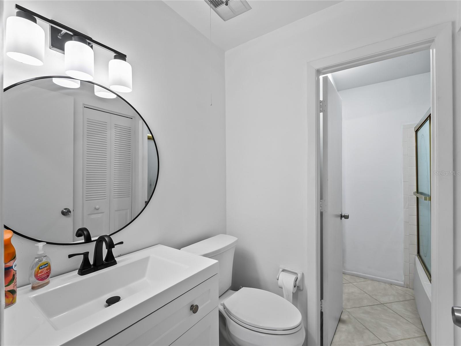 8130 PICKWICK RD — photo 12