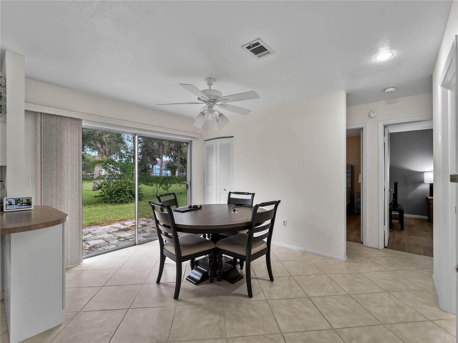 8130 PICKWICK RD — photo 26