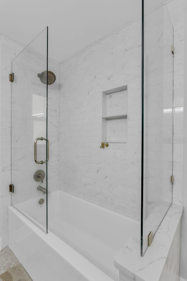 88 NEW JERSEY DR — photo 26