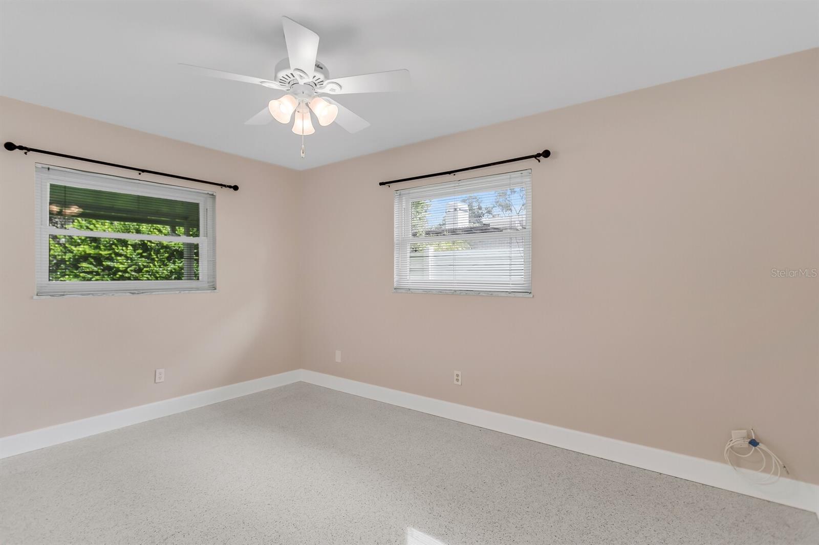 88 NEW JERSEY DR — photo 23