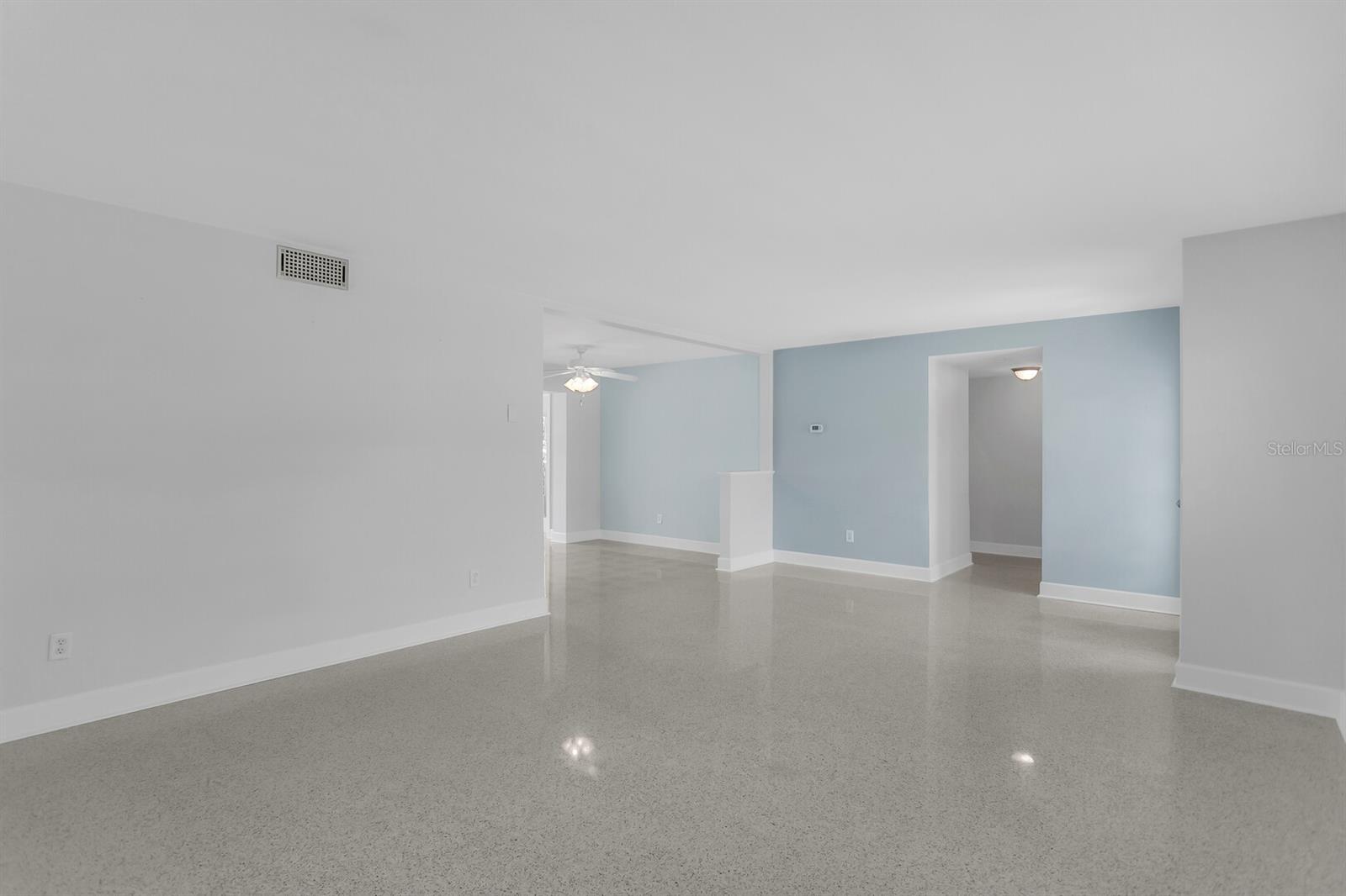 88 NEW JERSEY DR — photo 7