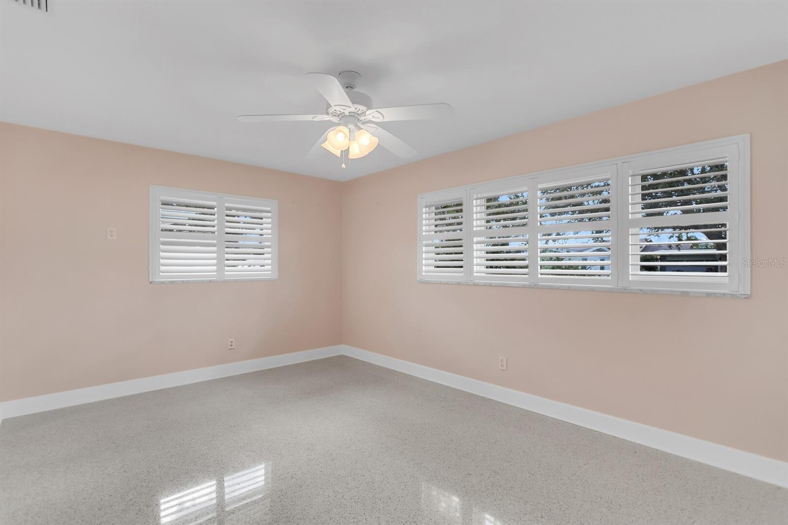 88 NEW JERSEY DR — photo 18