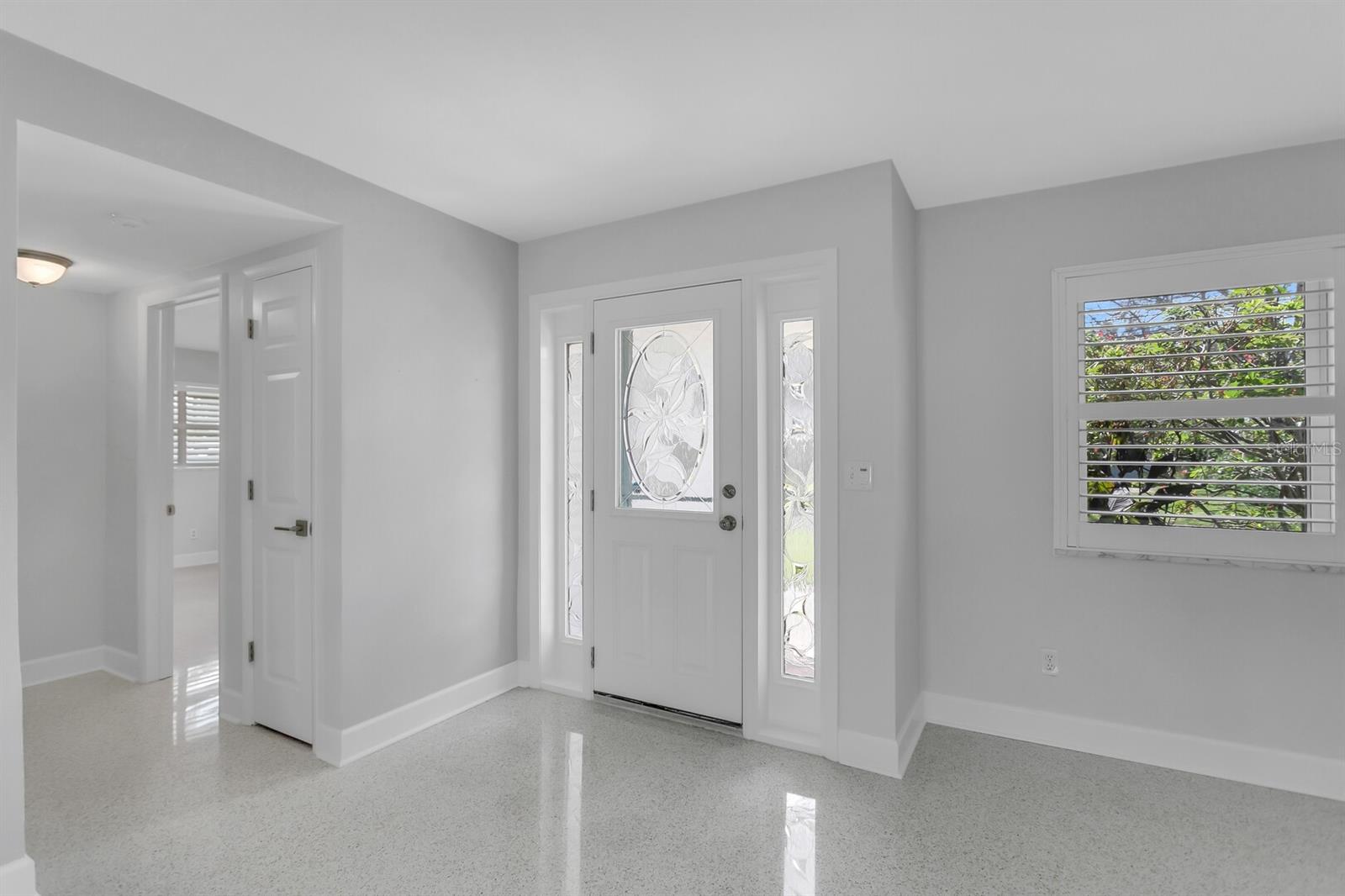88 NEW JERSEY DR — photo 4