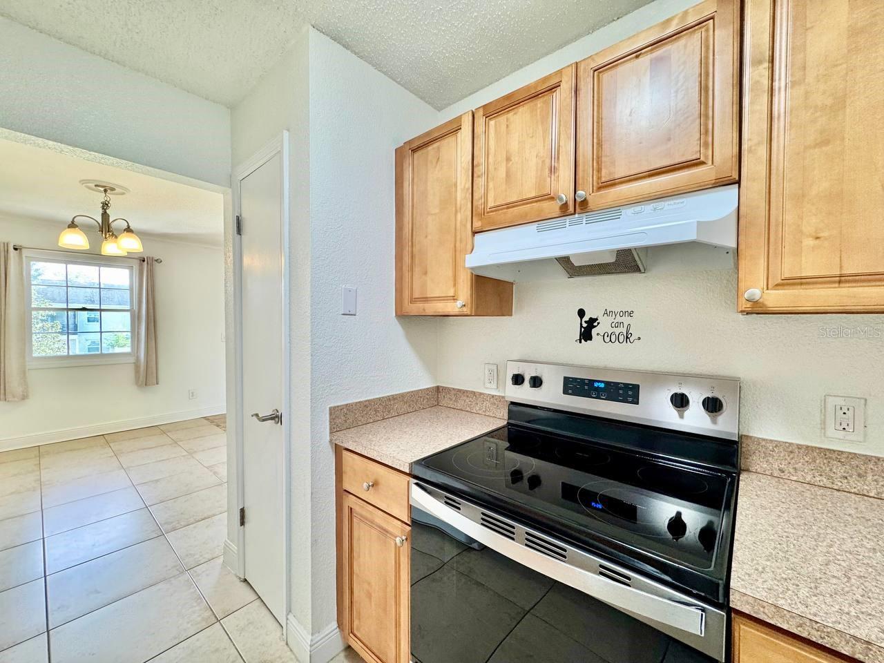 13832 ORANGE SUNSET DR #202 — photo 8