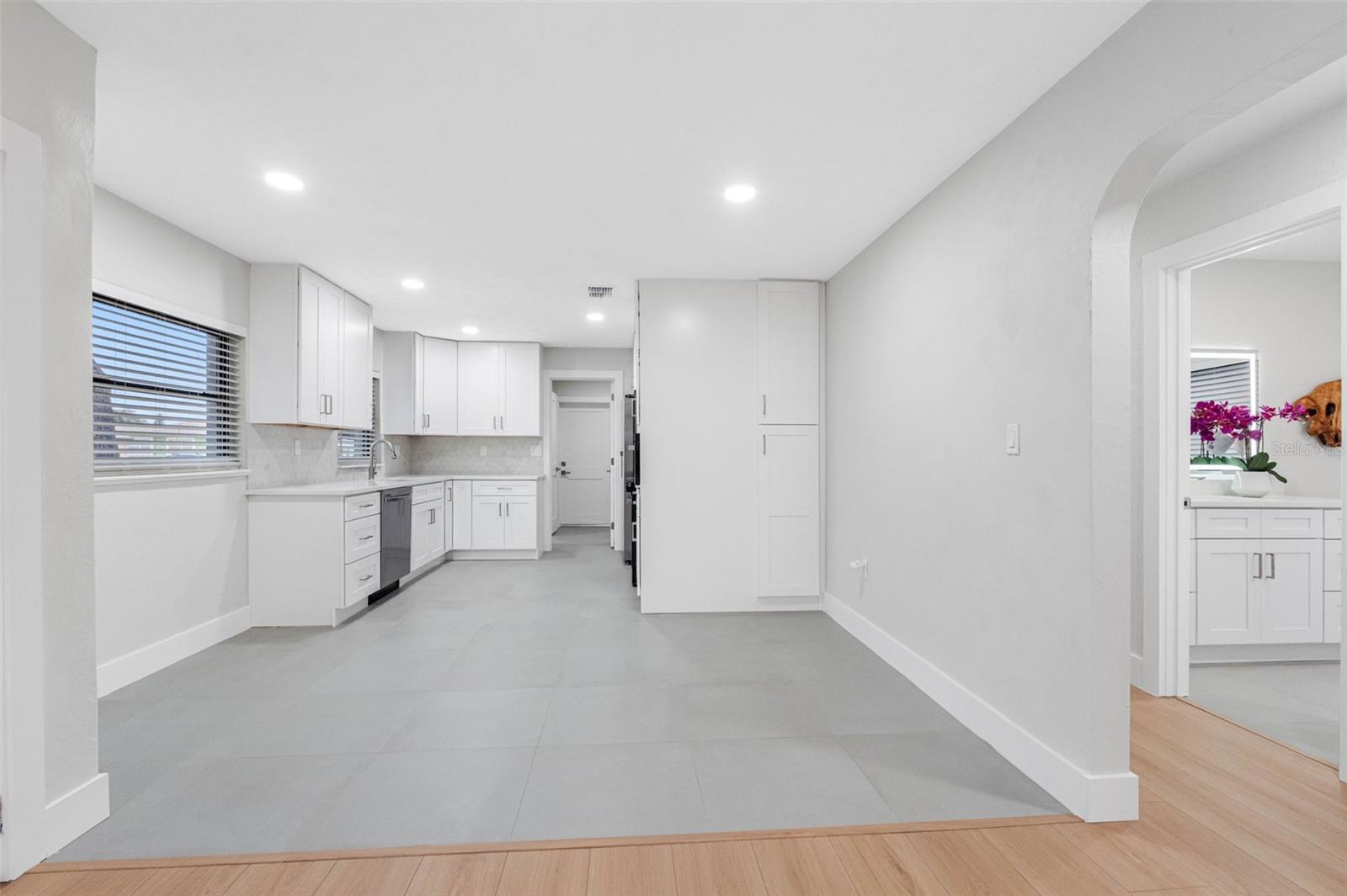 1005 APACHE TRL — photo 9