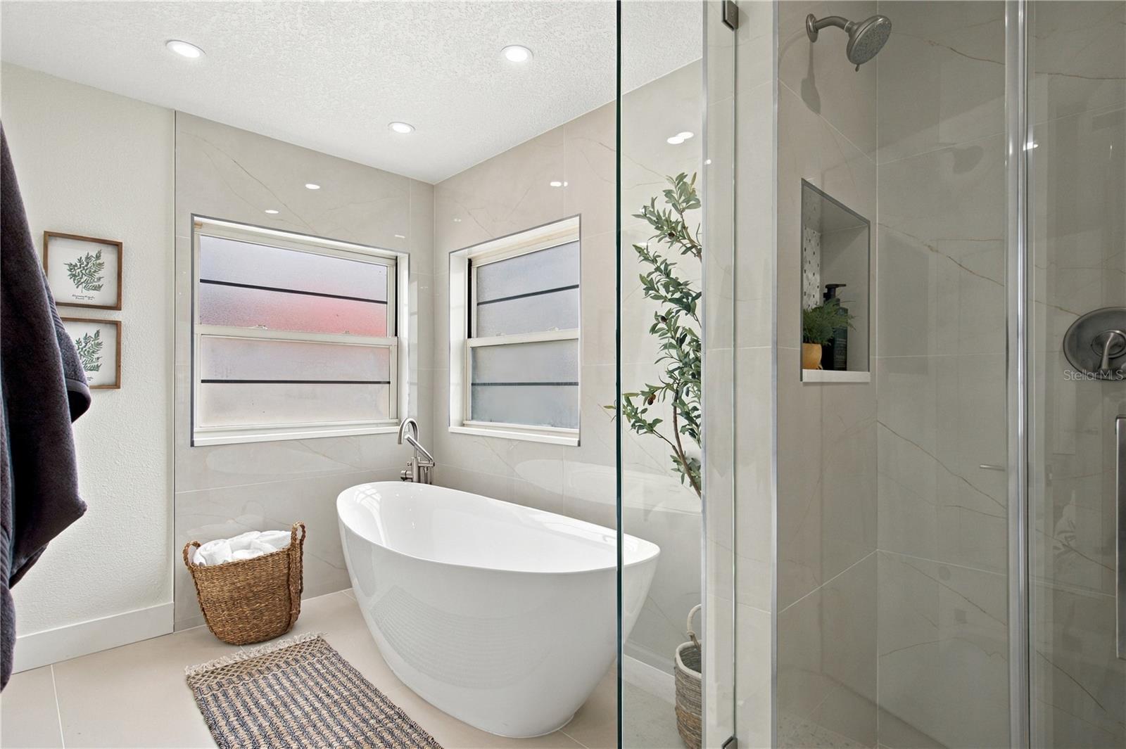 16115 PEBBLEBROOK DR — photo 24