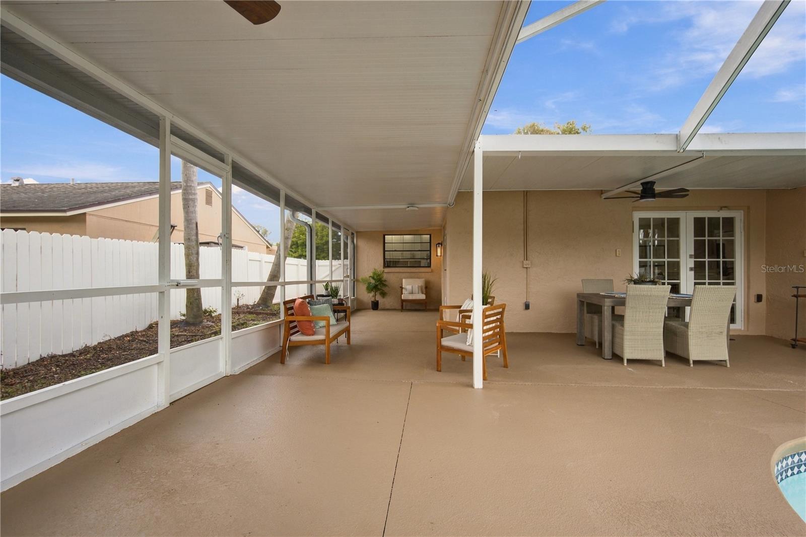 16115 PEBBLEBROOK DR — photo 37