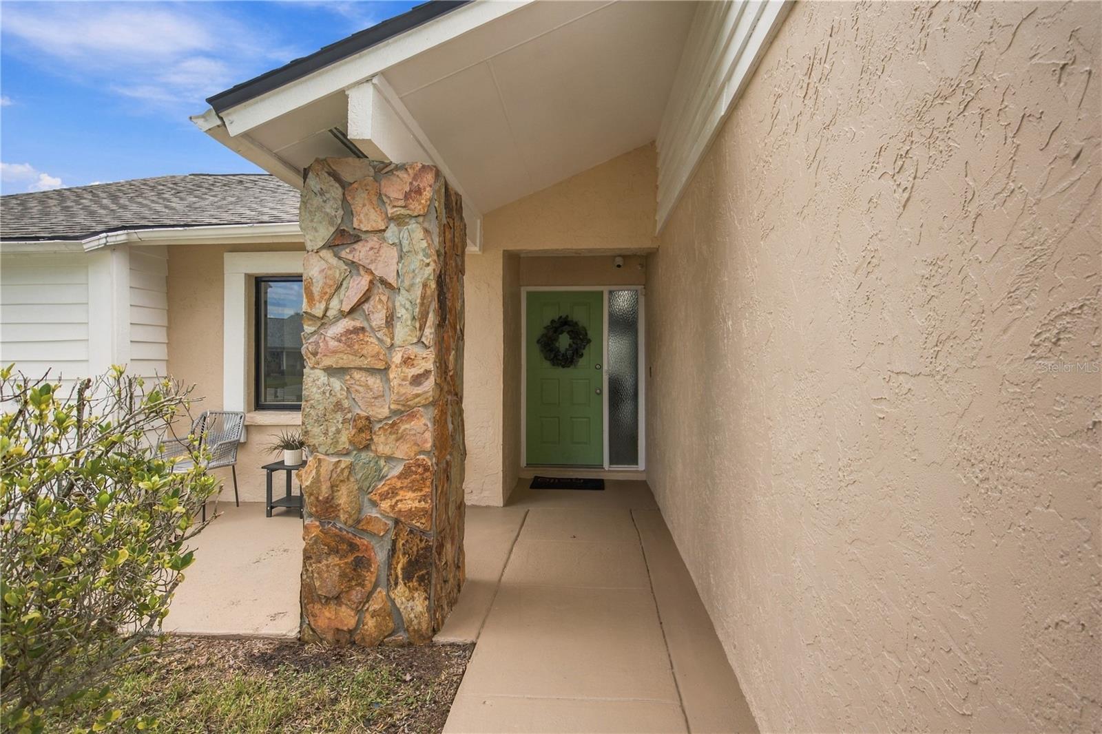 16115 PEBBLEBROOK DR — photo 39